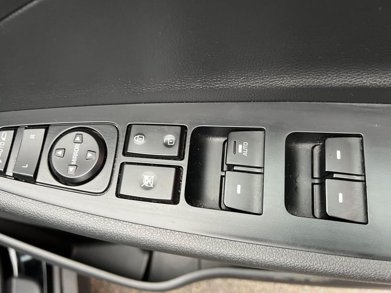 2017 Hyundai TUCSON 1.7 CRDi Blue Drive SE Nav Euro 6 (s/s) 5dr ESTATE Diesel Manual