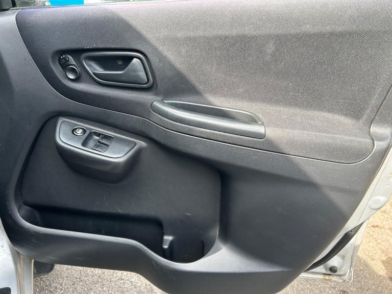 2005 Suzuki Ignis 1.5 VVT GL 5dr HATCHBACK Petrol Automatic