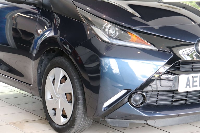 2016 Toyota AYGO 1.0 Aygo X-Play VVT-i CVT 5dr Hatchback Petrol Automatic