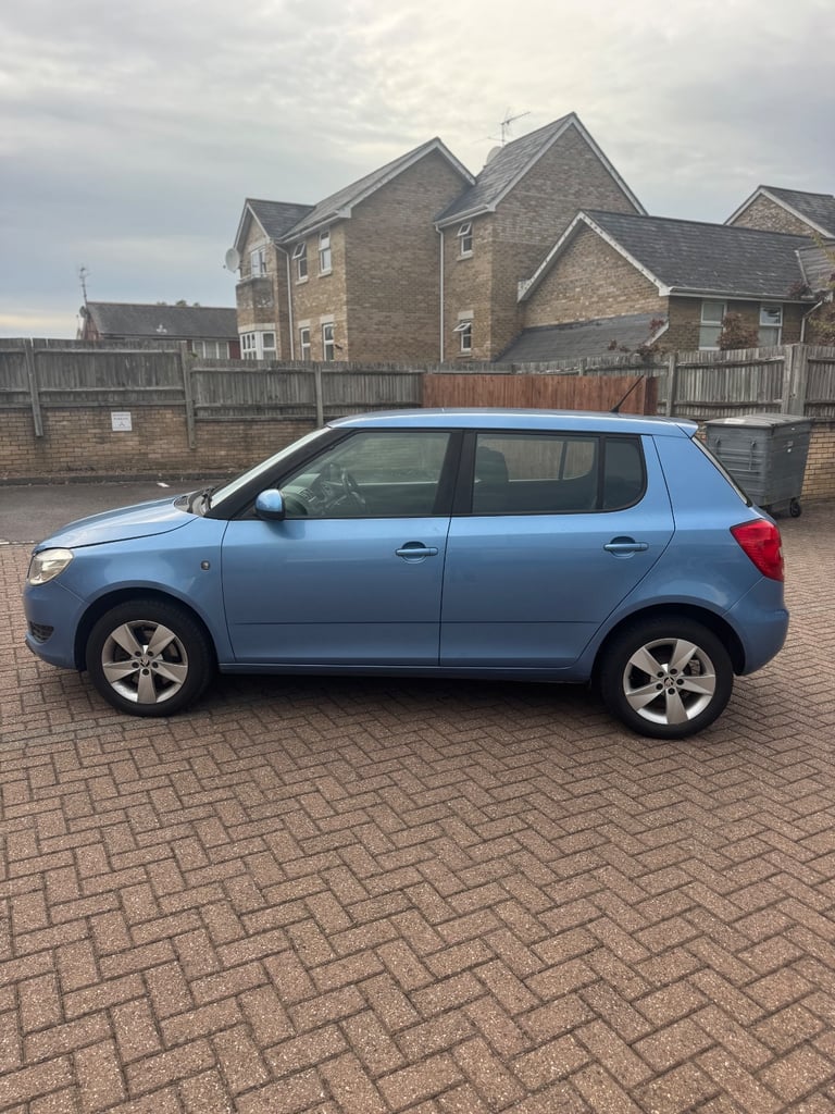 Skoda, FABIA, Hatchback, 2014, Manual, 1598 (cc), 5 doors