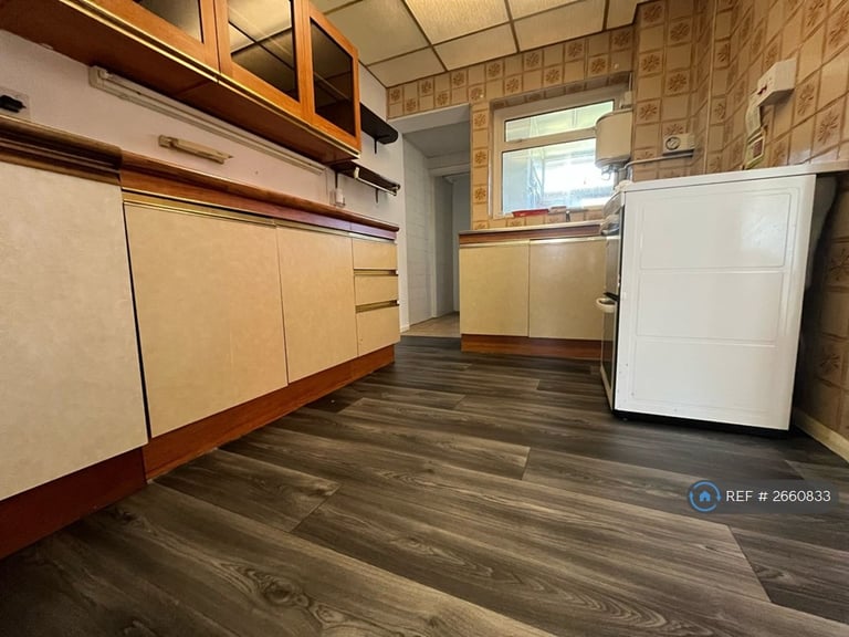 3 bedroom house in Central Avenue, Gravesend, DA12 (3 bed) (#2660833)