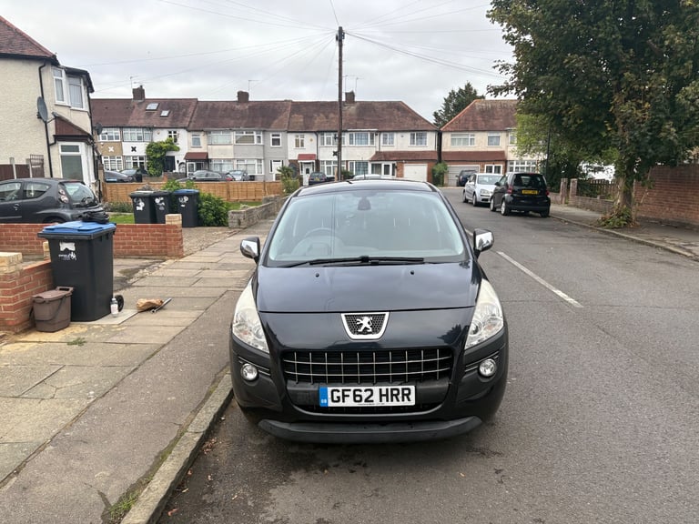 Peugeot, 3008, Hatchback, 2013, Semi-Auto, 1560 (cc), 5 doors