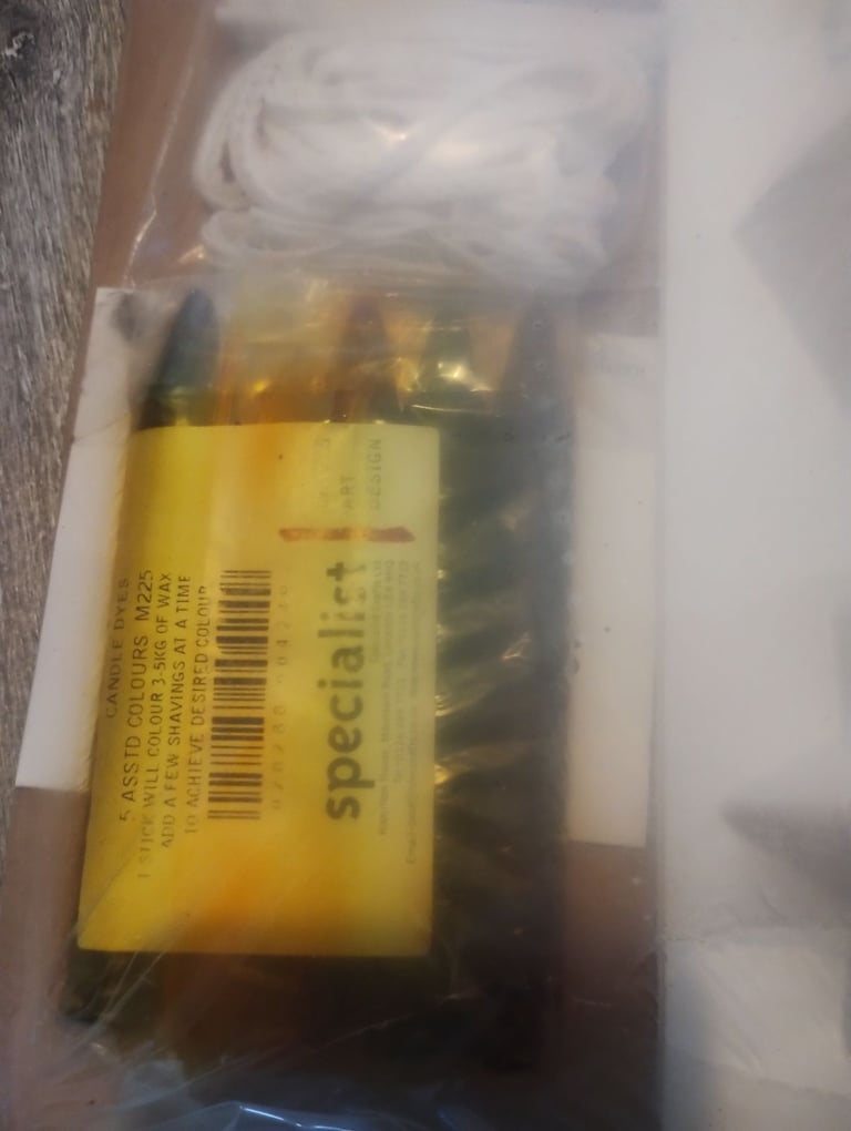 Adult candle making kit for 20 candles for arts and crafts 