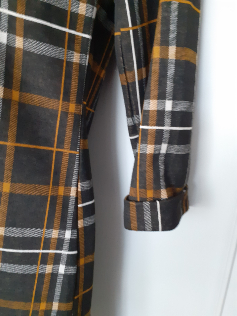 PRIMARK TUNIC SIZE 6 ( generous fit)