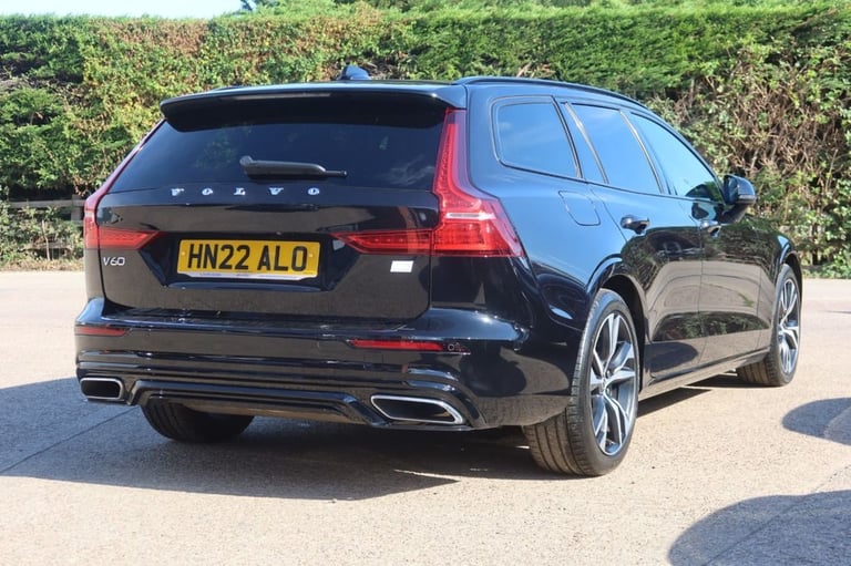 2022 Volvo V60 2.0h T6 Recharge 18.8kWh R-Design Estate 5dr Petrol Plug-in Hybrid Auto AWD Estate...