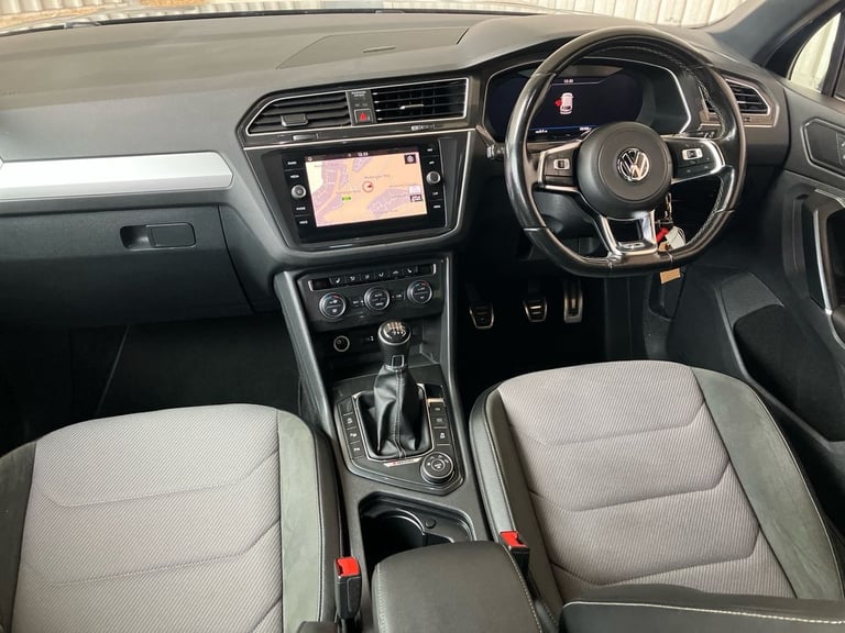 2017 Volkswagen Tiguan 2.0 TDi 150 4Motion R-Line 5dr SUV DIESEL Manual
