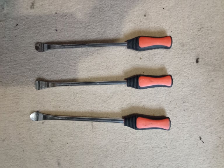 image for 3 new tyres levers 
