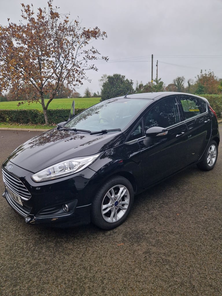 Ford, FIESTA, Hatchback, 2017, Manual, 1498 (cc), 5 doors