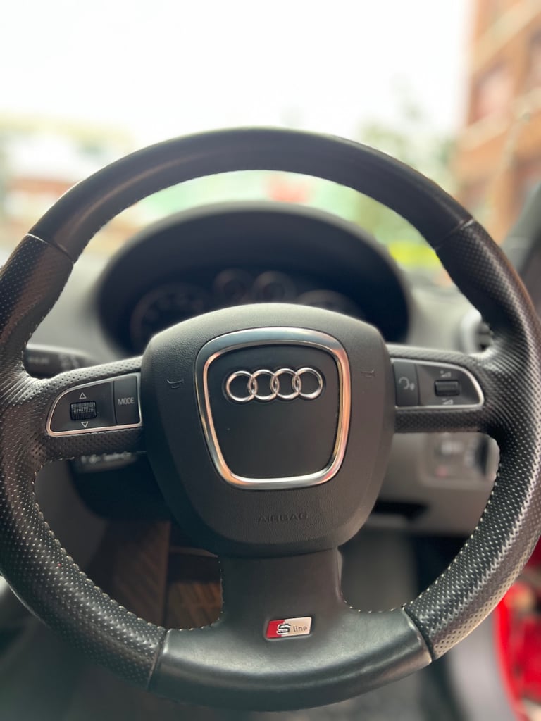 Audi A3 ) 2.0 TFSI S line S Tronic quattro