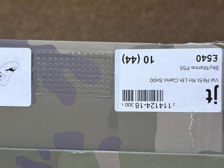 Men’s Valentino’s 