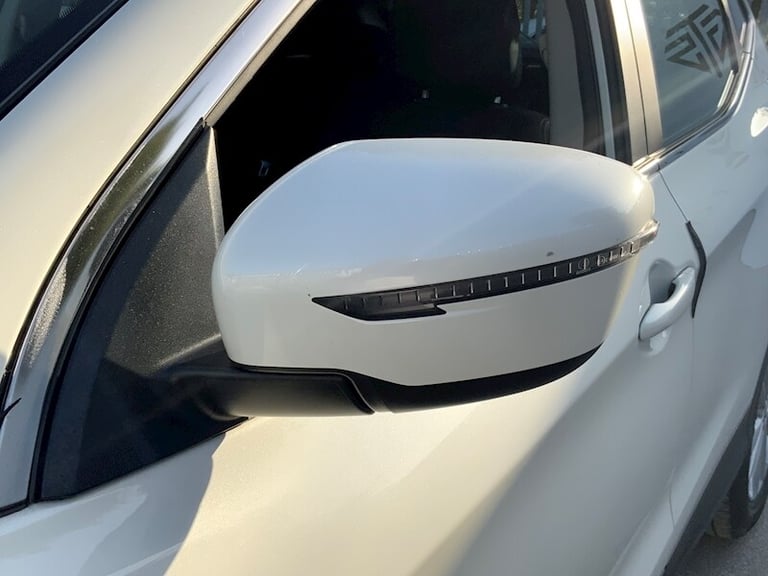 2017 Nissan Qashqai DIG-T Acenta SUV Petrol Manual