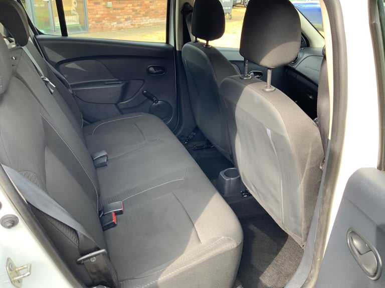 2017 Dacia Sandero 1.0 SCe Ambiance 5dr HATCHBACK Petrol Manual