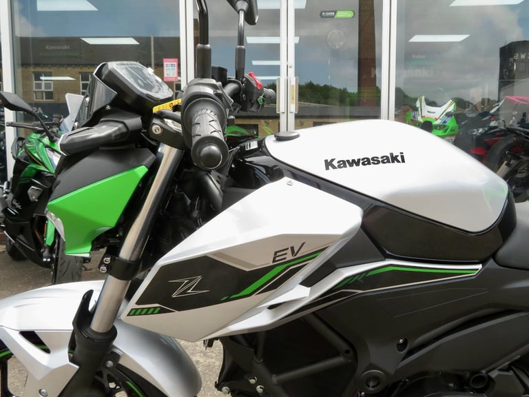 KAWASAKI Z e-1 EV 2025