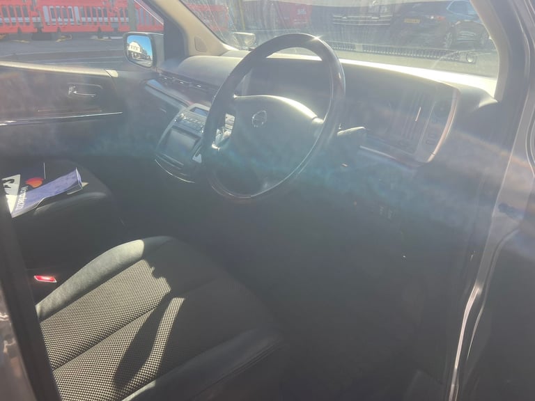 2009 Nissan Elgrand Highwat Star 2.5 Petrol Auto 8 Seater Low Miles ULEZ