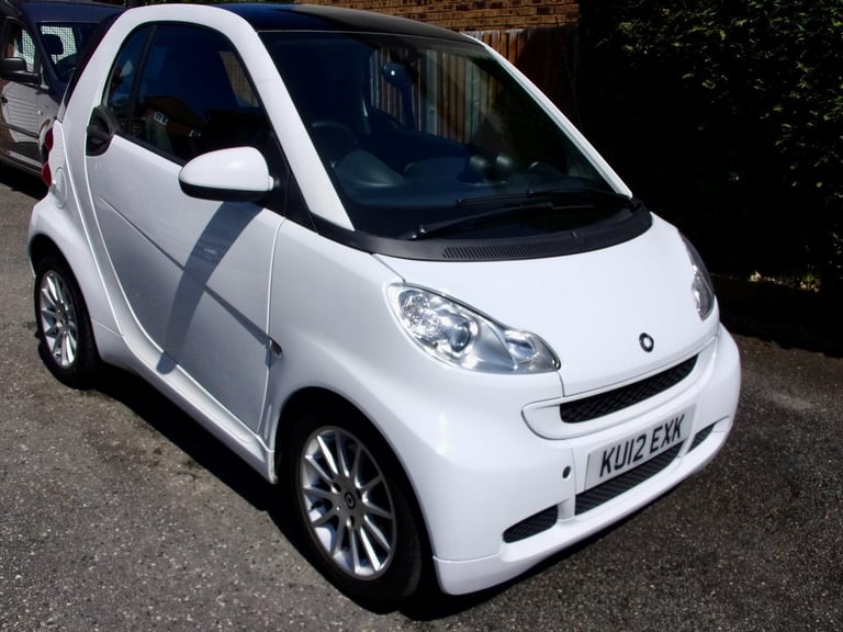 2012 Smart ForTwo Coupe PASSION MHD 2-Door Petrol