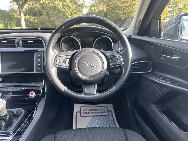 2017 Jaguar XE 2.0d SE 4dr SALOON DIESEL Manual