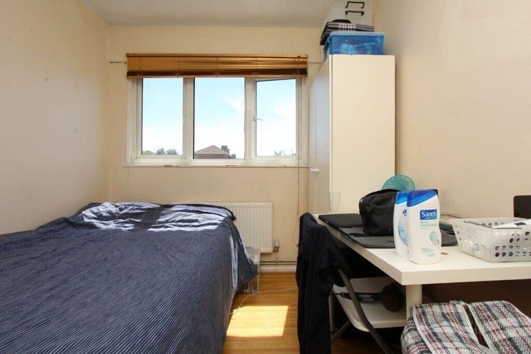 Hackney - Cheap double room available