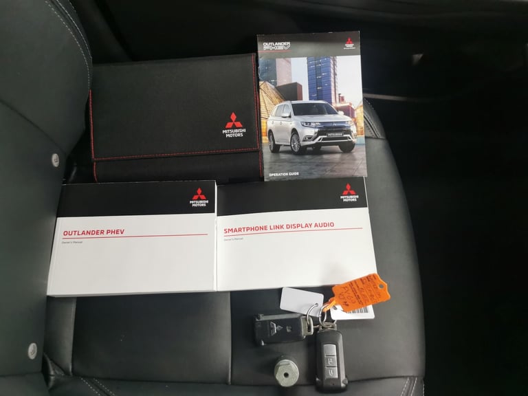 2019 Mitsubishi Outlander 2.4h TwinMotor 13.8kWh Dynamic SUV 5dr Petrol Plug-in Hybrid CVT 4WD Eu...
