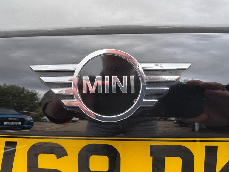 2019 MINI Hatch 1.5 Cooper Sport Hatchback 3dr Petrol Manual Euro 6 (s/s) (136 ps) HATCHBACK Petr...