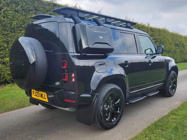 2023 Land Rover Defender 3.0 D300 X-Dynamic HSE 110 5dr Auto Estate Diesel Automatic