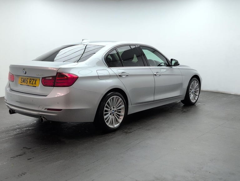 2015 BMW 3 Series 3.0 335i Luxury Saloon 4dr Petrol Auto Euro 6 (s/s) (306 ps) GLASS SUNROOF+ SAL...