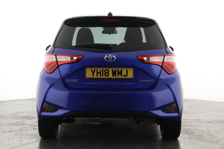 2018 Toyota Yaris 1.5 Hybrid Red Bi-tone 5dr CVT HATCHBACK PETROL/ELECTRIC Automatic