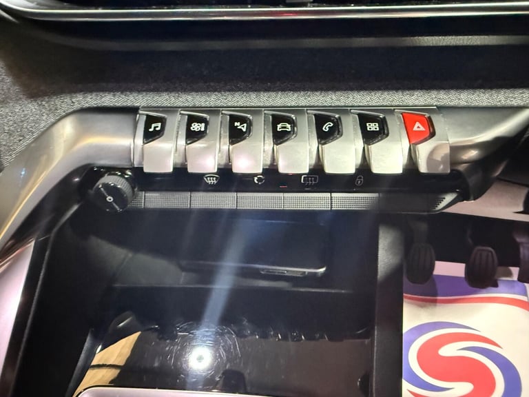 2019 Peugeot 3008 1.2 PureTech Allure Euro 6 (s/s) 5dr HATCHBACK Petrol Manual