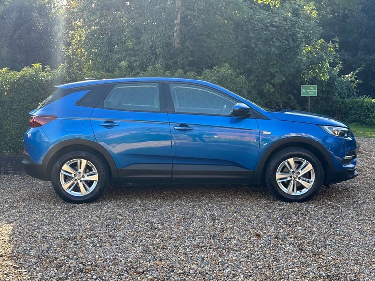 2018 Vauxhall Grandland X 1.2 Turbo SE 5dr HATCHBACK PETROL Manual