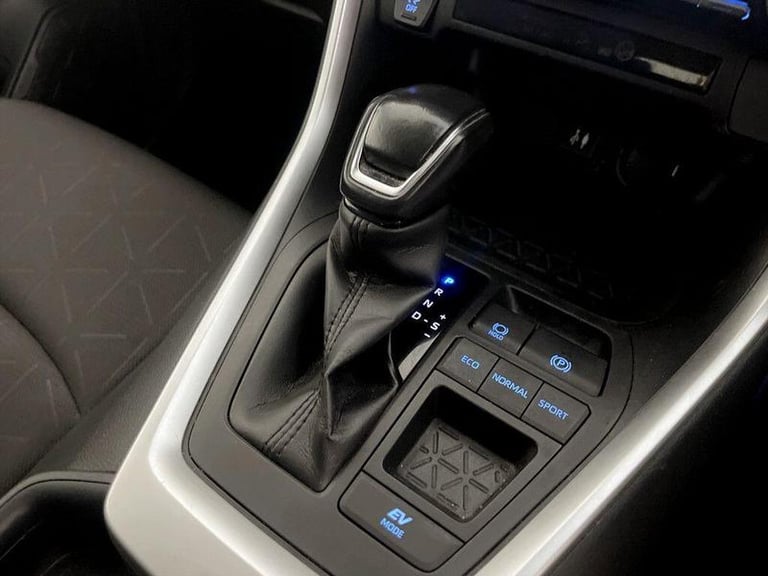 2019 Toyota RAV4 2.5 VVT-i Hybrid Design 5dr CVT 2WD ESTATE PETROL/ELECTRIC Automatic