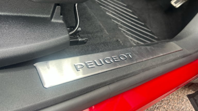 2024 Peugeot 3008 1.6 Hybrid 180 Allure Premium+ 5dr e-EAT8 Estate Estate Hybrid Automatic