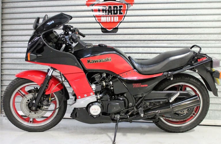 1984 84 A reg KAWASAKI GPZ 750 TURBO Z ZX CLASSIC UNRESTORED NEW MOT UK BIKE 40K