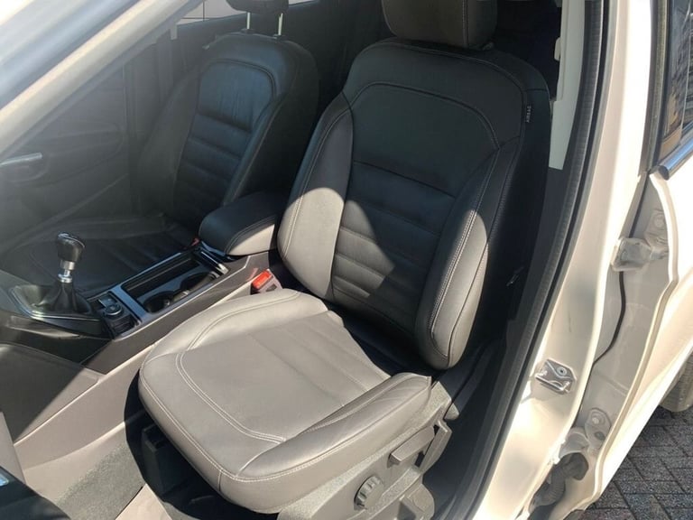 2017 Ford Kuga 2.0 TDCi Titanium X SUV 5dr Diesel Manual 2WD Euro 6 (s/s) (150 ps) HATCHBACK Dies...