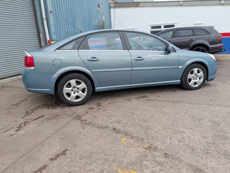2006 Vauxhall Vectra 1.8i VVT Exclusiv 5dr HATCHBACK PETROL Manual
