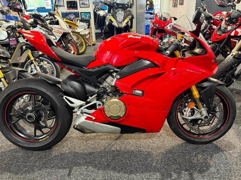 image for 2019 Ducati Panigale V4 S