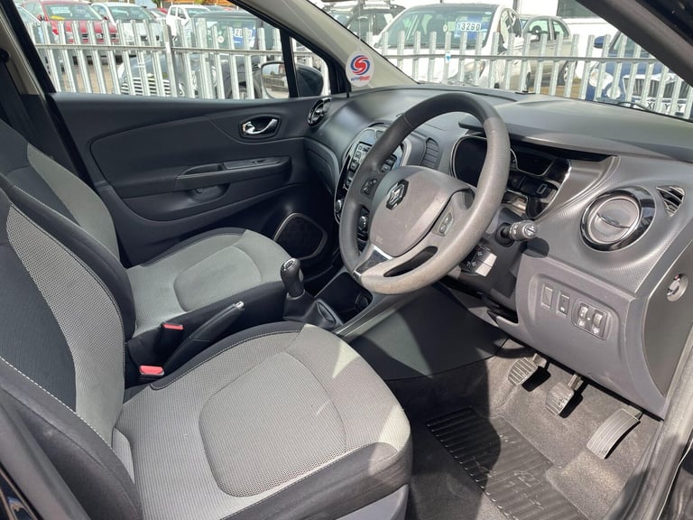 2015 Renault Captur 1.5 dCi 90 Expression+ 5dr HATCHBACK DIESEL Manual