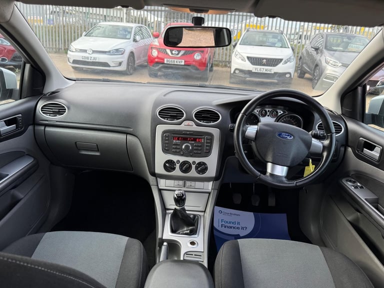 2010 Ford Focus 1.6 Zetec 5dr HATCHBACK Petrol Manual