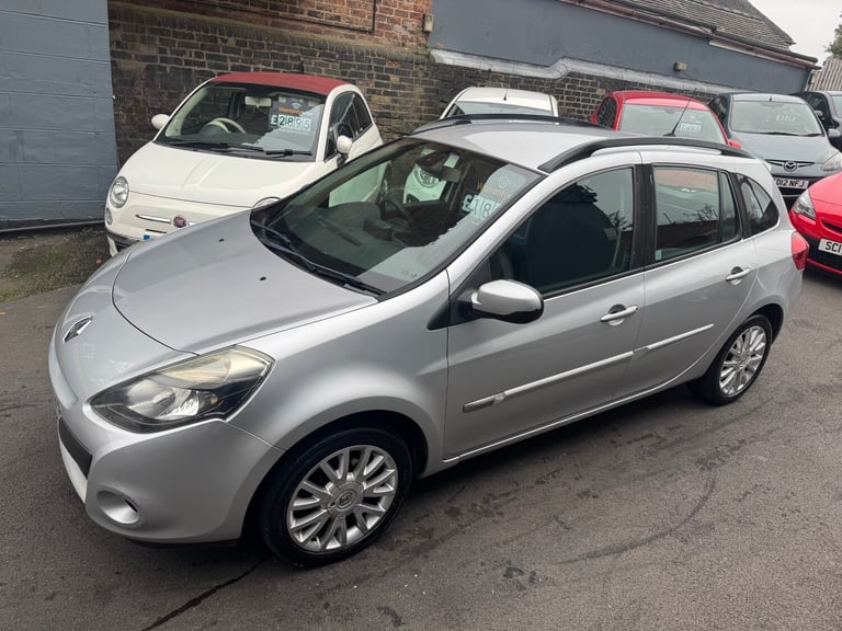 2010 Renault Clio 1.5 dCi 86 Dynamique TomTom 5dr ESTATE Diesel Manual