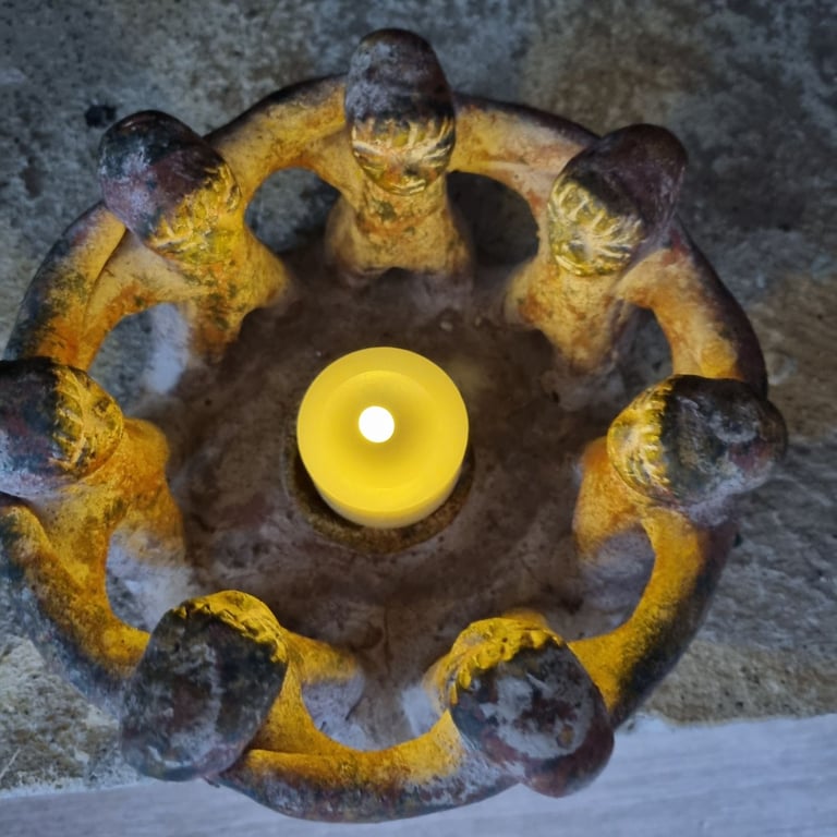 MEXICAN CIRCLE OF FRIENDS CANDLE HOLDER