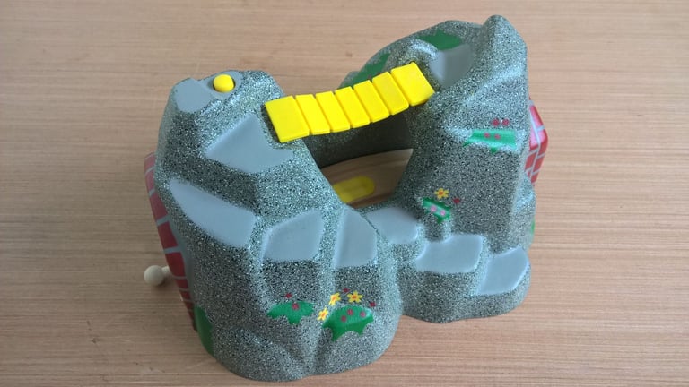 image for Original BRIO Railway Mountain Tunnel with Sounds,