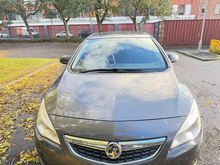 Vauxhall, ASTRA, Hatchback, 2012, Manual, 1598 (cc), 5 doors