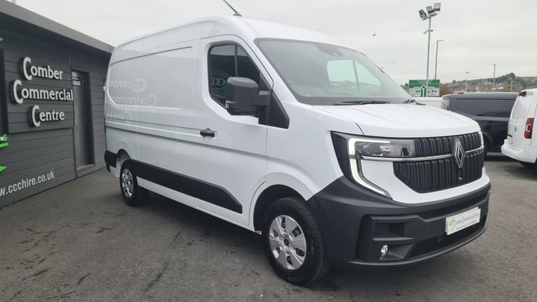October Renault Master 2.0 dCi MM35 Extra (150) L2H2