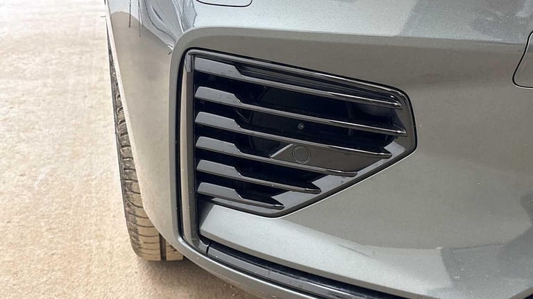 2025 Volvo V60 2.0 T8 [455] PHEV Ultra Dark 5dr AWD Auto ESTATE PETROL/ELECTRIC Automatic