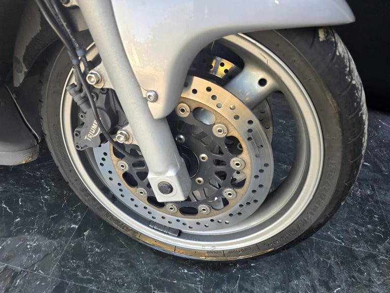 TRIUMPH SPRINT ST 955i TRADE SALE HPI CLEAR 