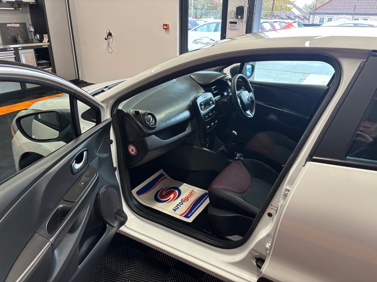 2016 Renault Clio 1.2 16V Play 5dr HATCHBACK Petrol Manual