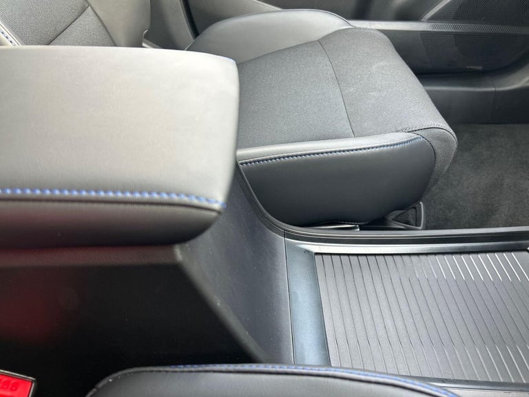 2025 MG MG4 64kWh Trophy Long Range Hatchback 5dr Electric Auto (203 ps) Hatchback ELECTRIC Autom...