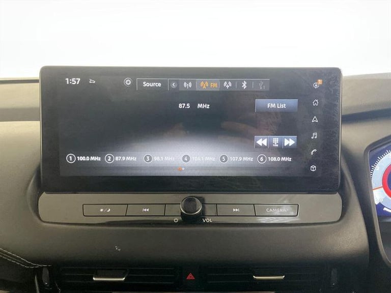 2022 Nissan Qashqai 1.3 DIG-T MHEV N-Connecta Euro 6 (s/s) 5dr Manual SUV Hybrid Manual