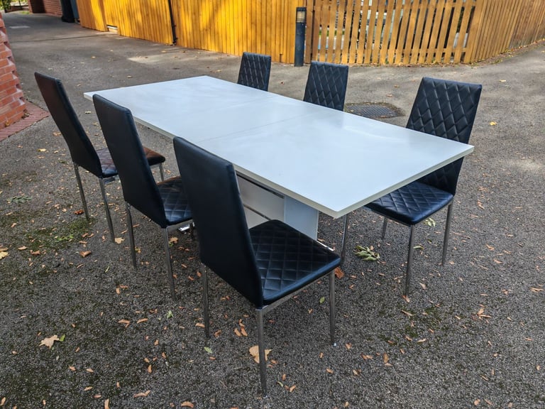 White Extending Dining Table & 6 Black/Chrome Chairs FREE DELIVERY 178