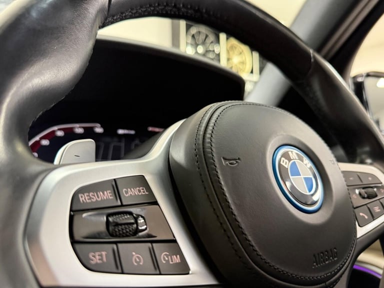 2022 BMW 3 Series 330e M Sport 4dr Step Auto SALOON PETROL/ELECTRIC Automatic