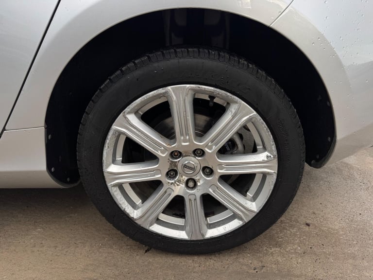 2016 Volvo V40 D3 [4 Cyl 150] Inscription 5dr Geartronic HATCHBACK DIESEL Automatic