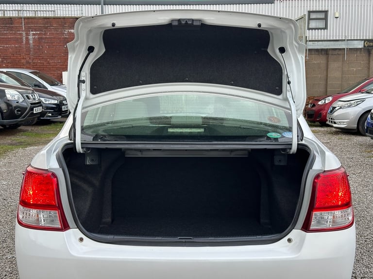 2014 Toyota Corolla (64 Plate) 1.5L PETROL HYBRID ELECTRIC AUTOMATIC 5 SEATER SALOON Saloon Petro...